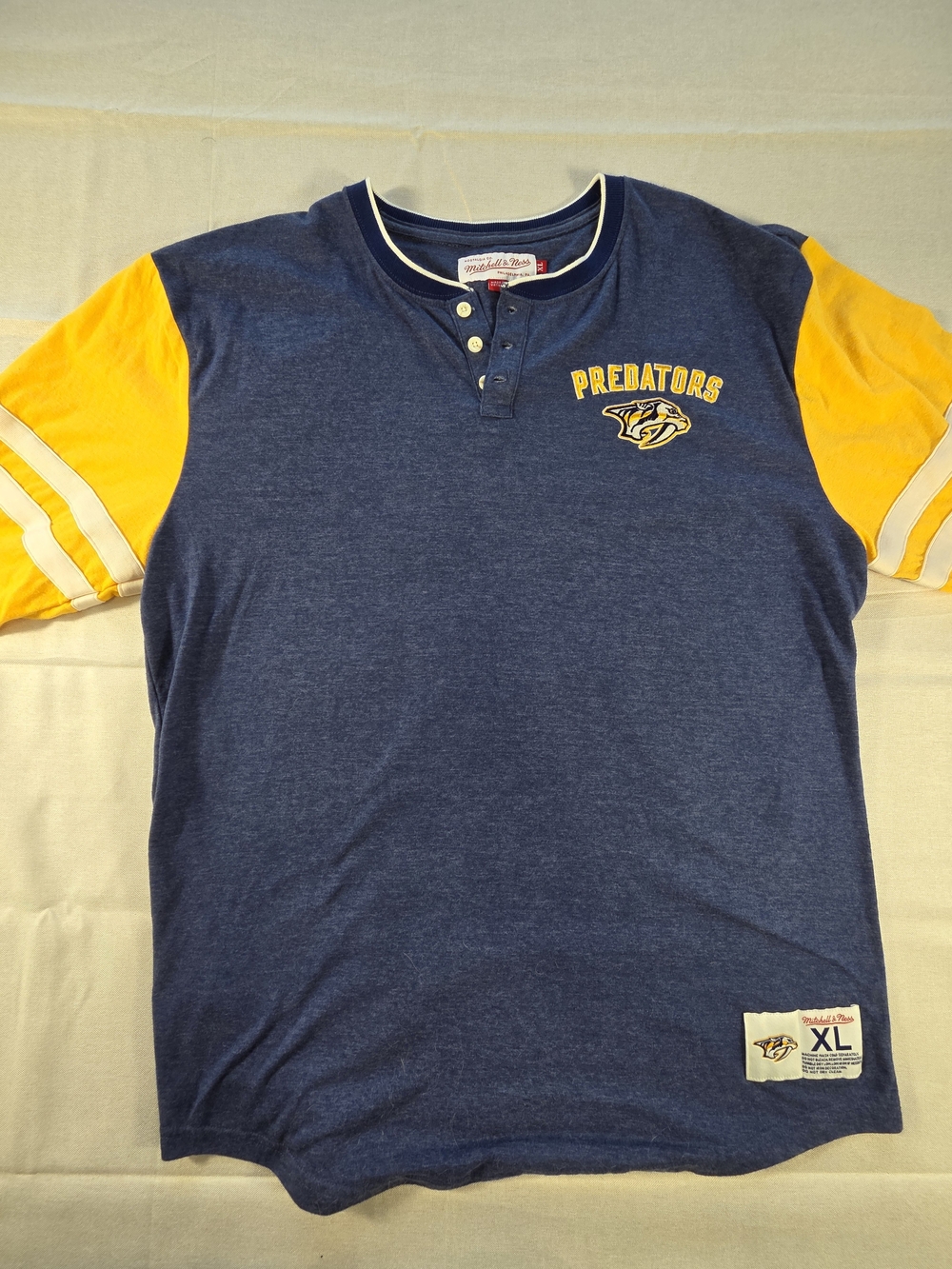 Mitchell & Ness Nashville Predators Henley T Shirt Men's XL  NHL Hockey